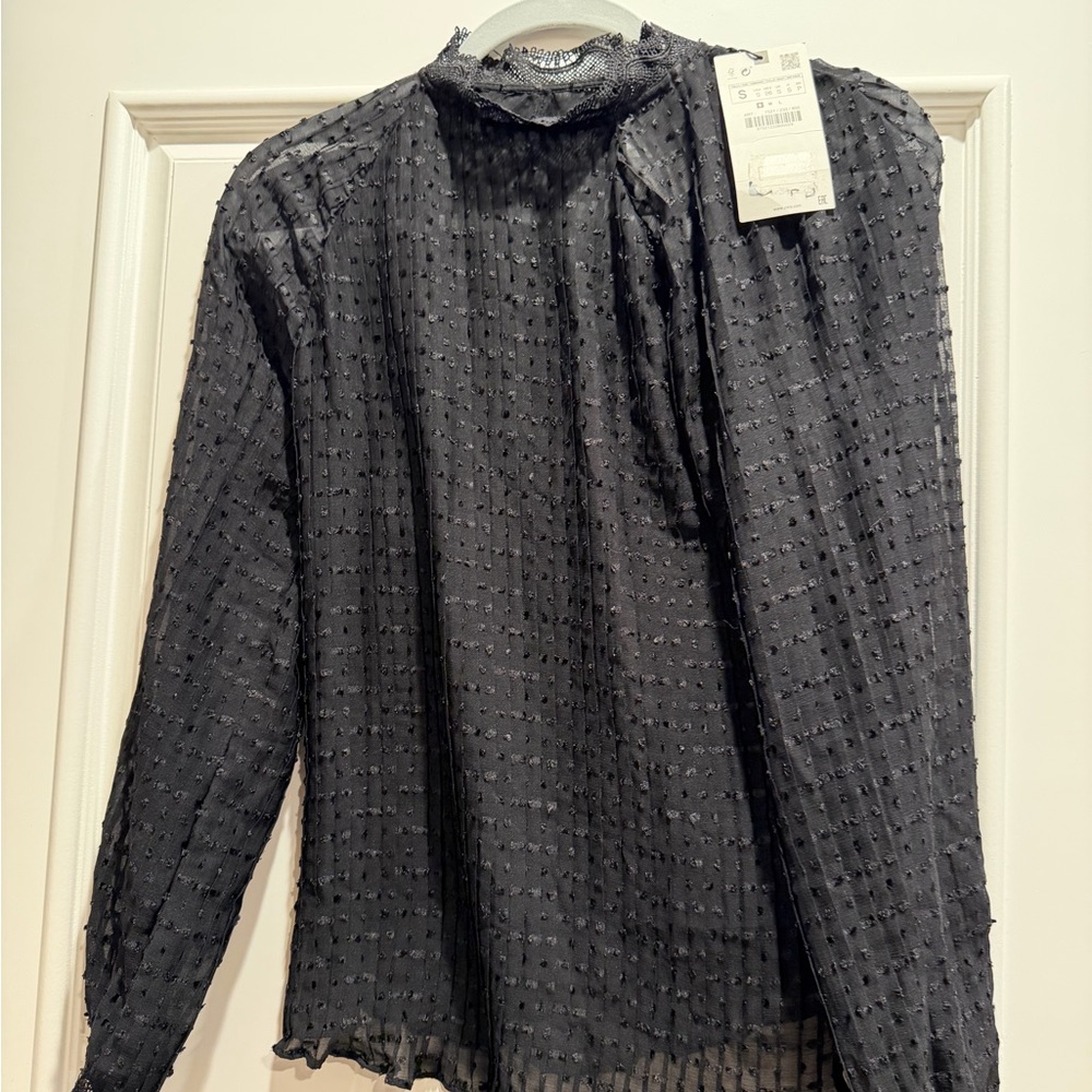 Zara Black Textured Blouse